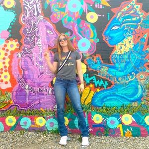 Meet your Posher, Fay